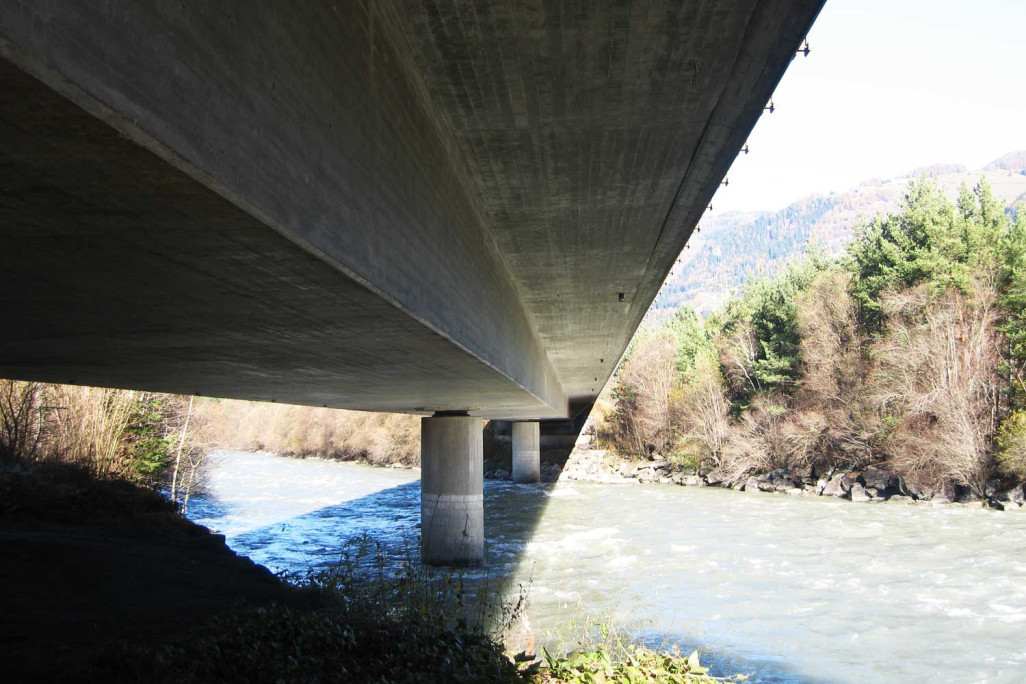 Deformationsmessung Hinterrheinbrücke Cazis